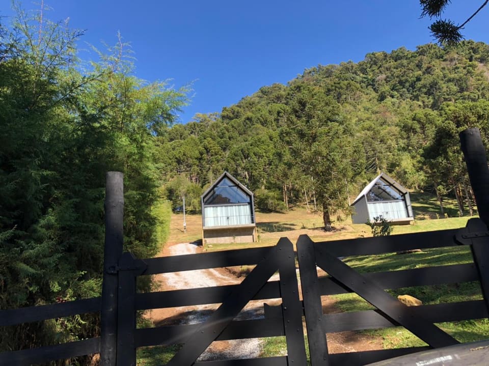 Chalés da Pedra Gonçalves Bella-Natureza e estilo — foto 12