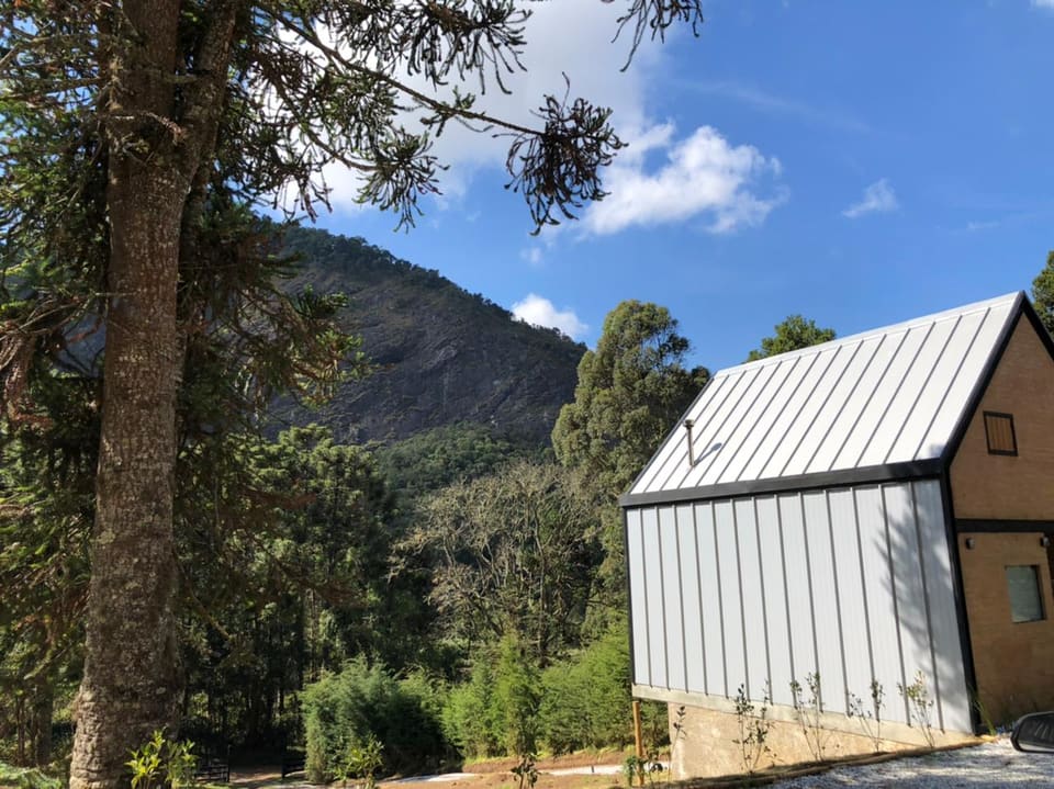 Chalés da Pedra Gonçalves Bella-Natureza e estilo — foto 11